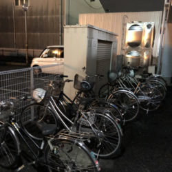 大垣市　外渕校　自転車がズラリと並んでおります